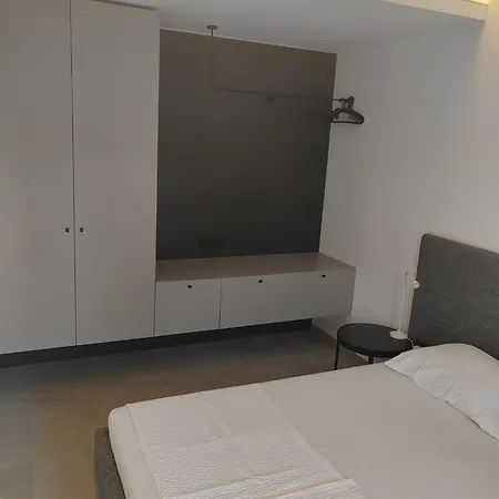 Divi Sunset View Mandre