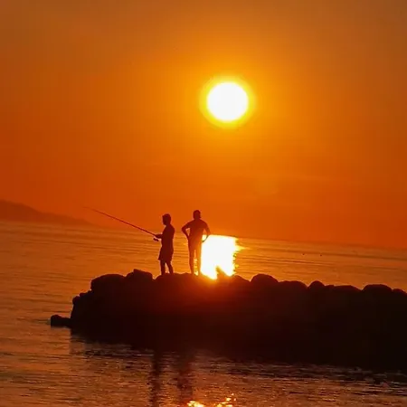 Divi Sunset View Apartamento *