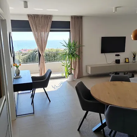 Divi Sunset View Apartamento