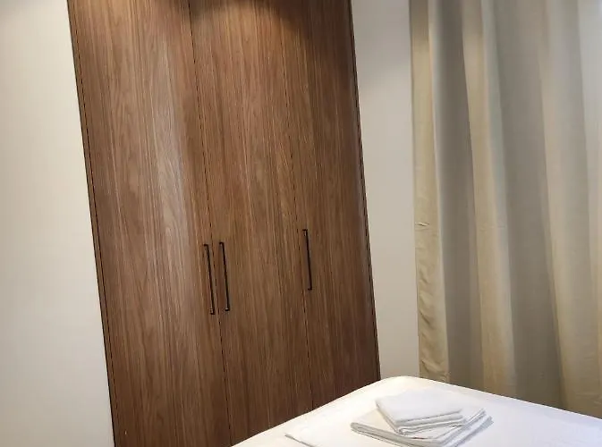 아파트 Divi Sunset View 만드레